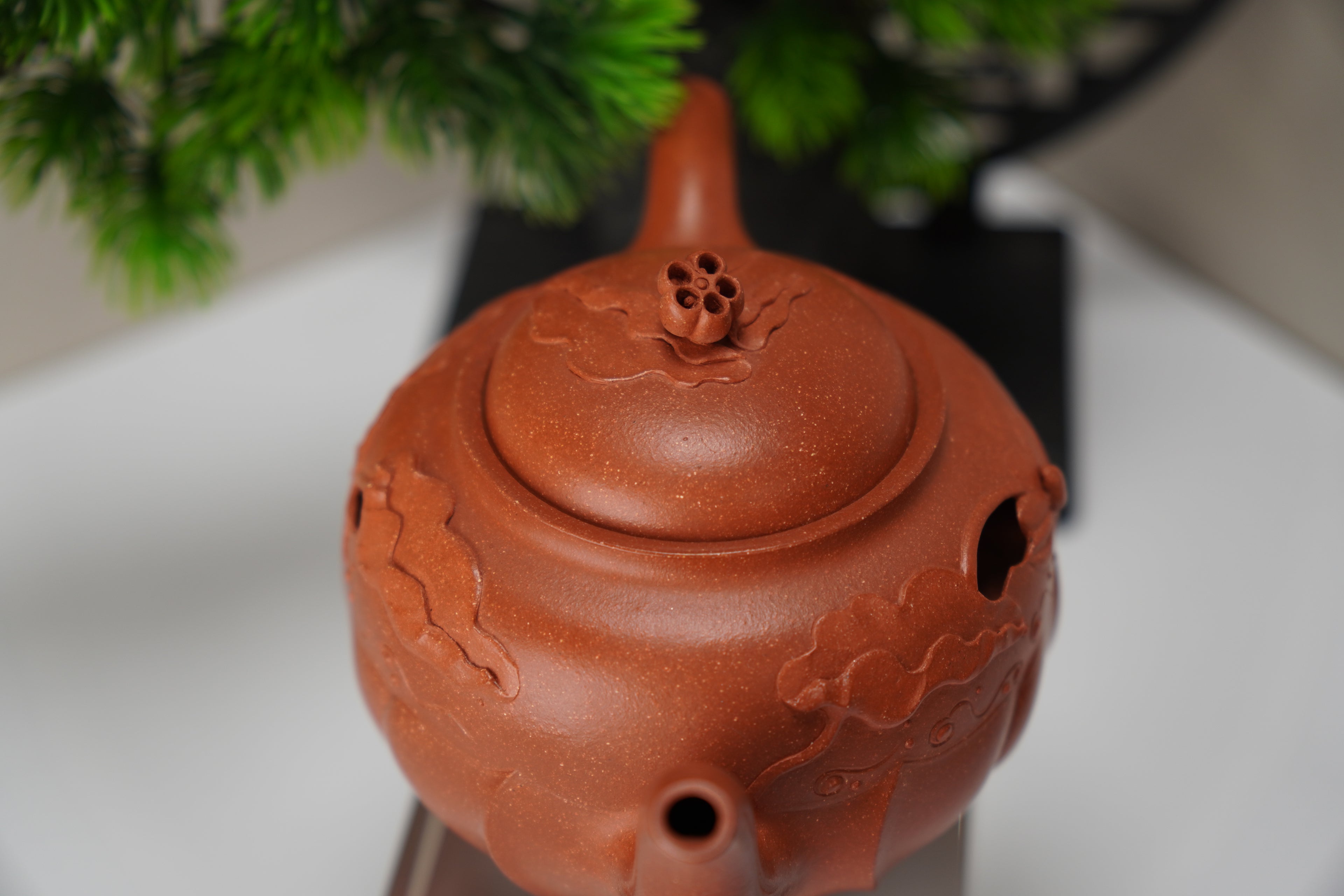 A Zisha teapot that has won a gold award